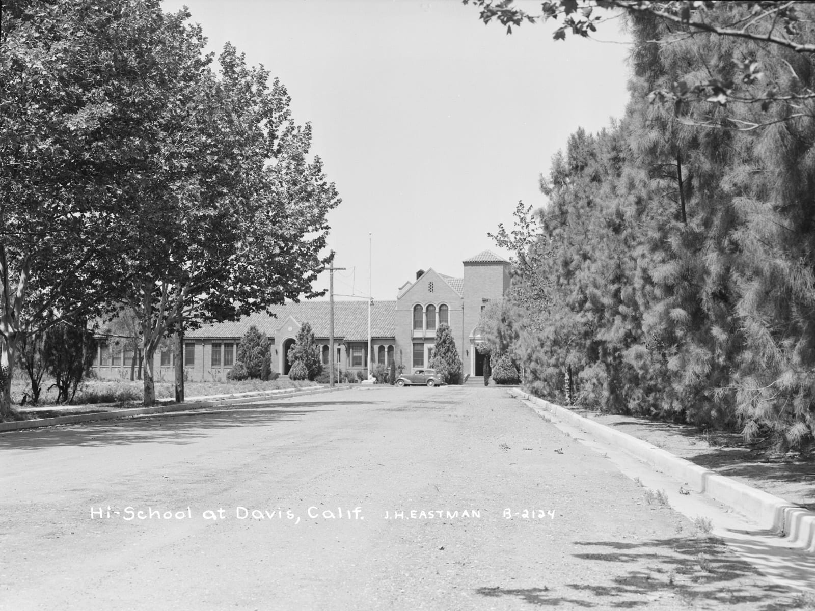 Davis High School (now City Hall) 1944