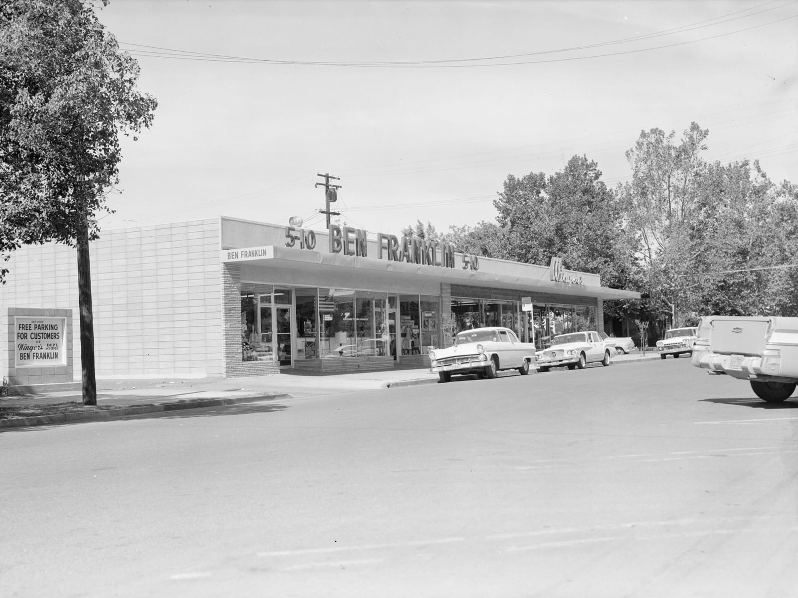 F Street between Second and Third Streets, looking northwest, 1957