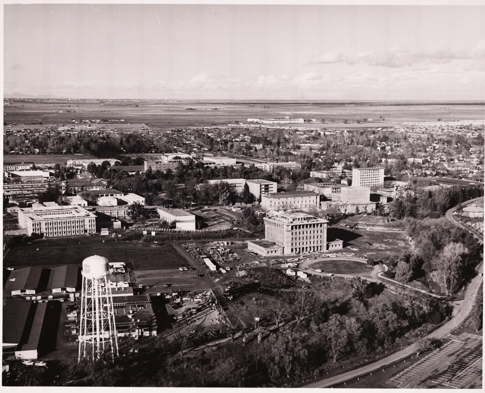 Aerial photograph of UC Davis campus with water tower 