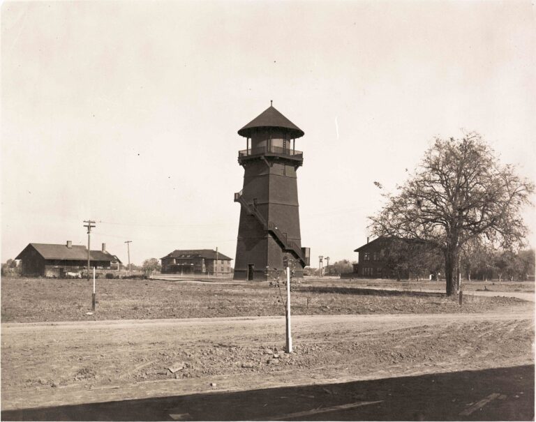 Historical Water Towers UC Davis Library