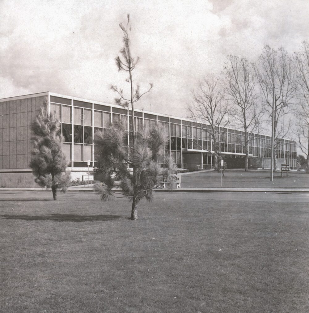 The UC Davis Medical Center Professional Building